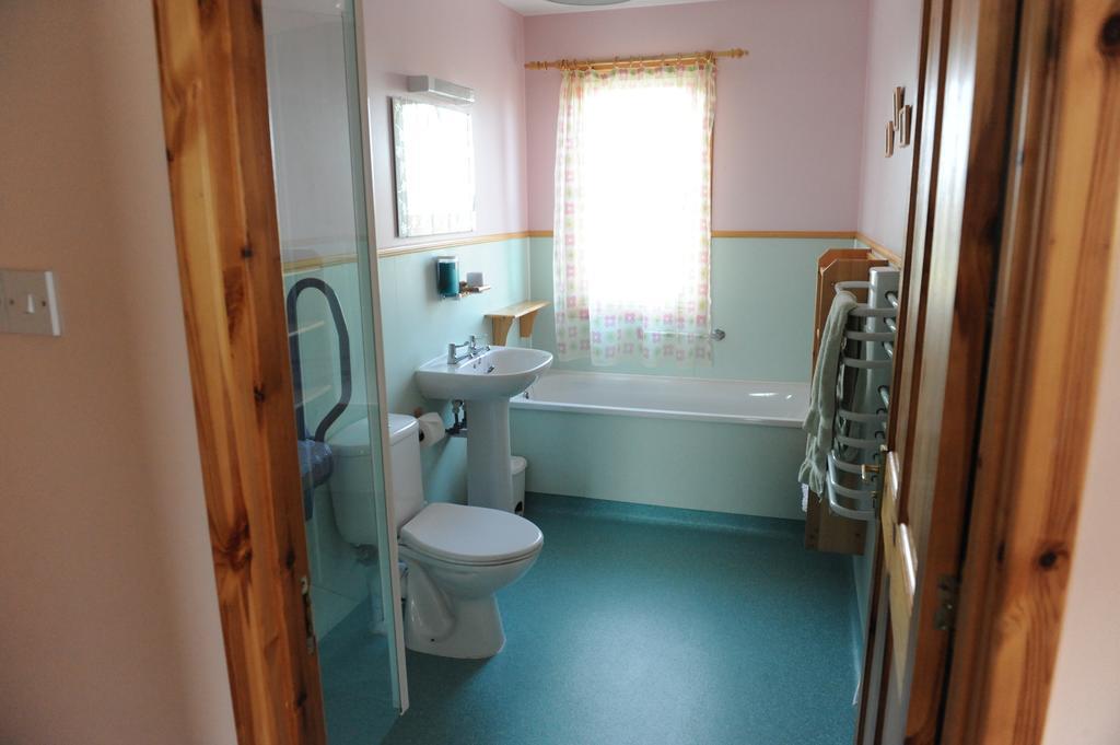 Decca - Self Catering Shetland Apartment Lerwick Room photo